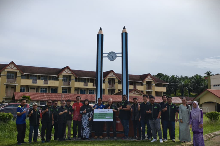 TH PLANTATIONS Contributes RM12,000 Towards the Development of Sekolah Kebangsaan Sandau’s Surau - Image 6