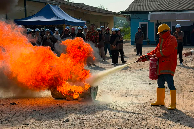 TH PLANTATIONS Launches 2026 Occupational Safety and Health Day (OSH Day) Campaign Simultaneously Across Eight Complexes - Image 12